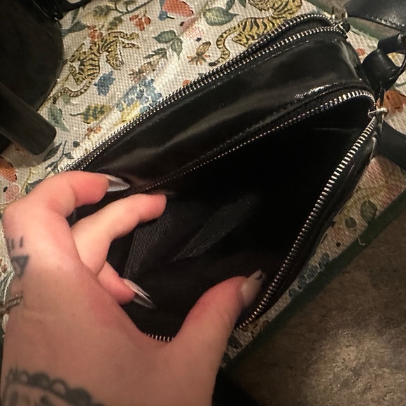 Crossbody - Burberry Designer Leather Black Crossbody Bag - Picture 2 of 3